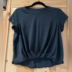 Lululemon tshirt
